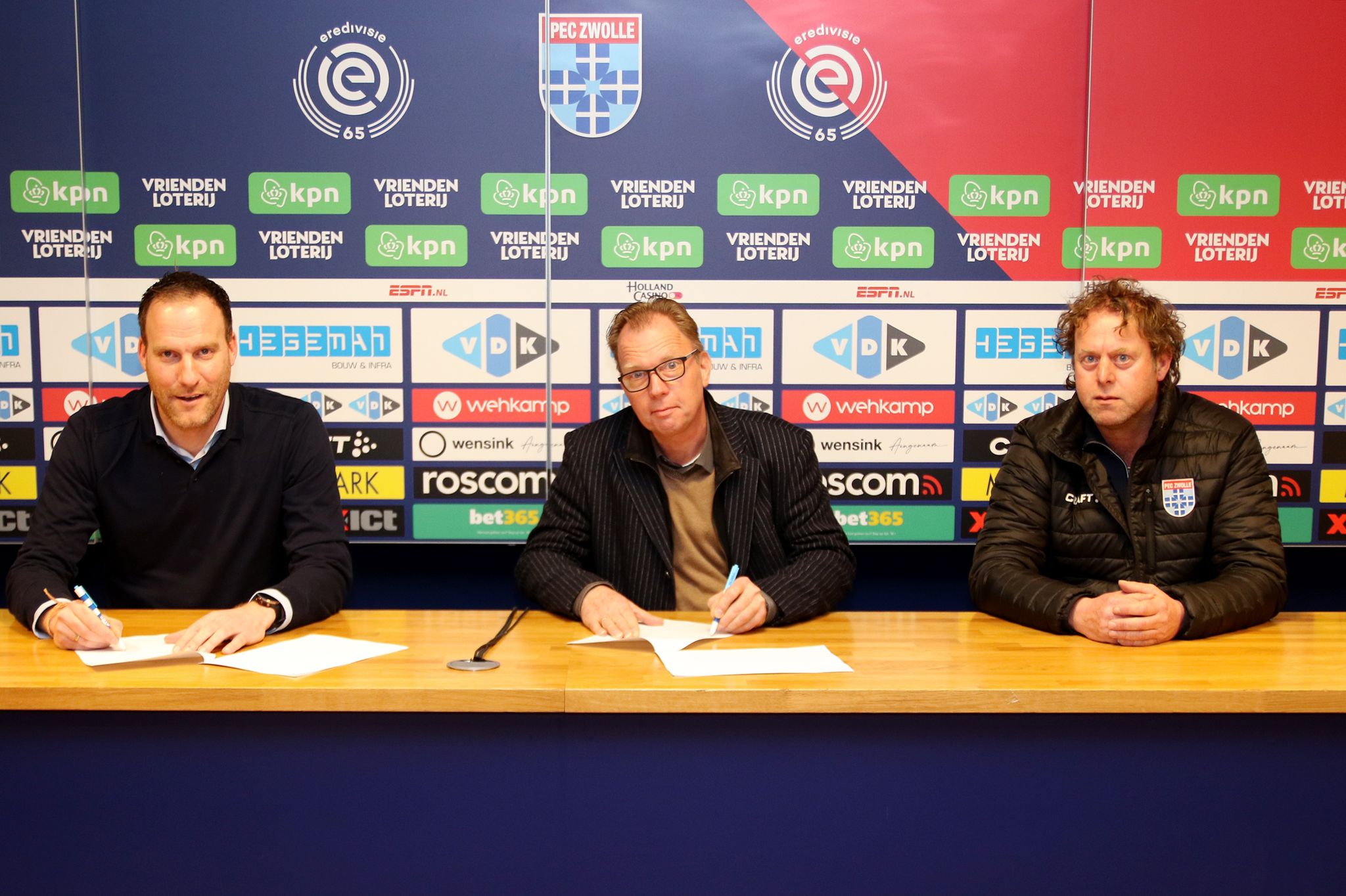 PEC Zwolle Wants The Best And Selects Rhenac Sports LED Grass Grow Technology