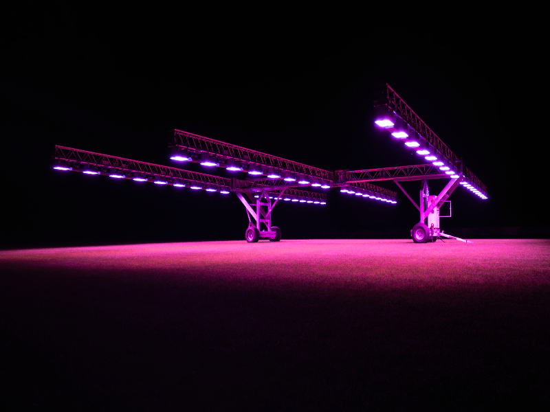RML 400 lighted on pitch
